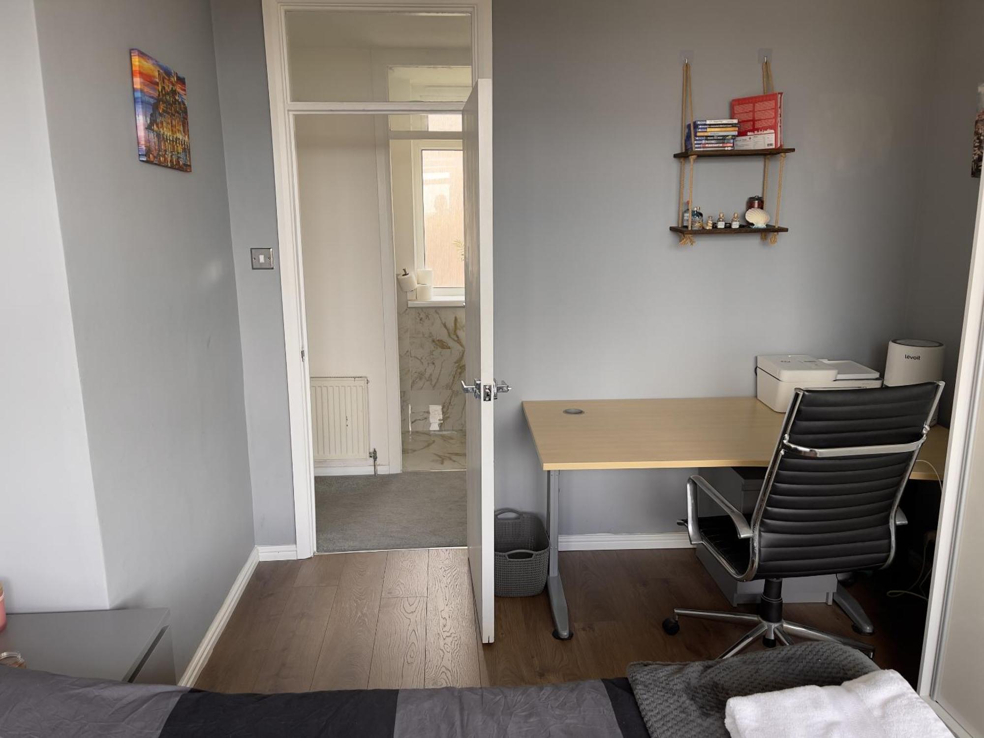 Beautiful 3-Bed Apartment At Swiss Cottage Londra Dış mekan fotoğraf
